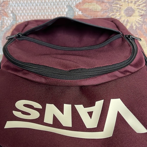 Vans Ranged 2 Prints Adult Laptop Backpack One Size (Port Royale)
NWT - Picture 7 of 16